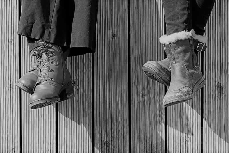 Black and white boots_800px